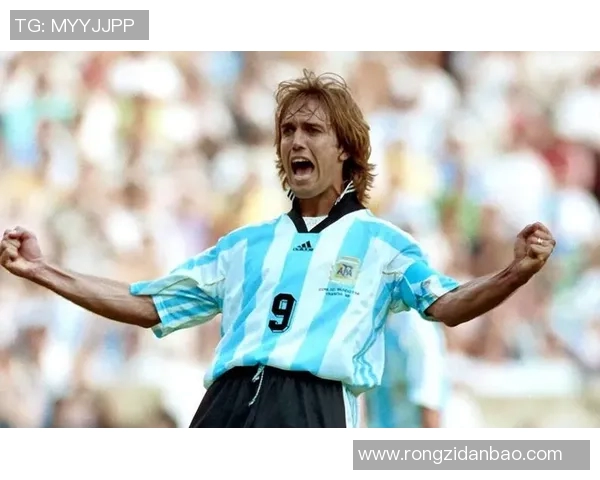 世界足球明星退役名单盘点与回顾传奇球员的辉煌岁月与影响力 世界足球明星退役名单盘点与回顾传奇球员的辉煌岁月与影响力