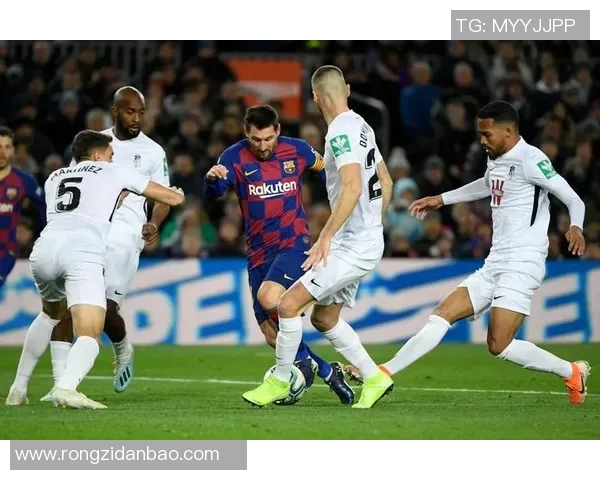 足球明星中谁的速度最慢揭秘与他们的跑动能力分析 足球明星中谁的速度最慢揭秘与他们的跑动能力分析